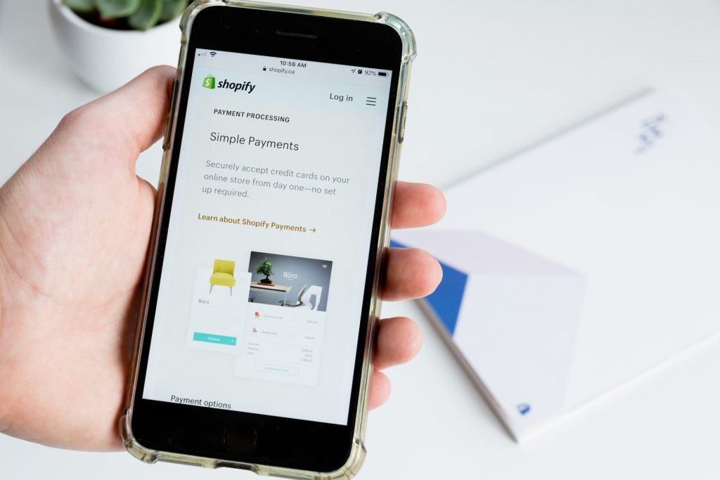 Shopify Vs Shopify plus: Shopify site on smartphone